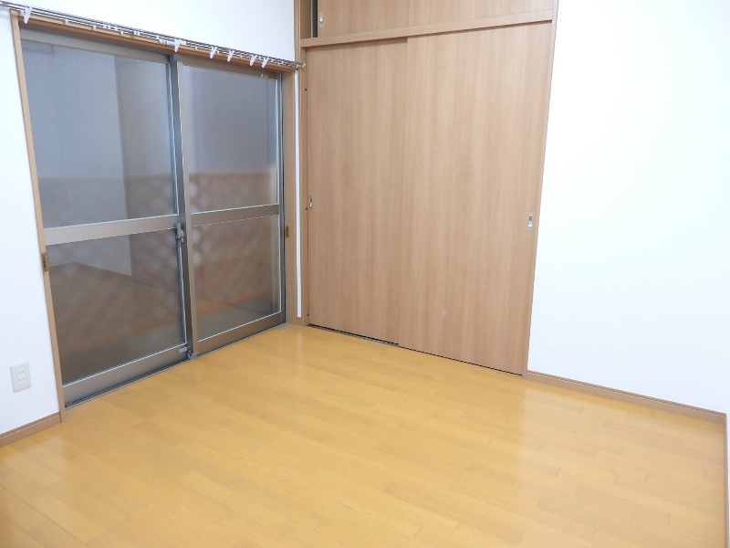 住良荘 洋室4.5帖（フローリング）
