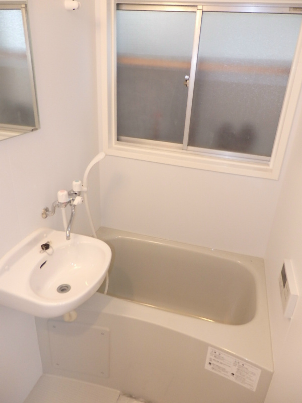 住良荘 ユニットバス交換済み。うれしい追炊機能付きです