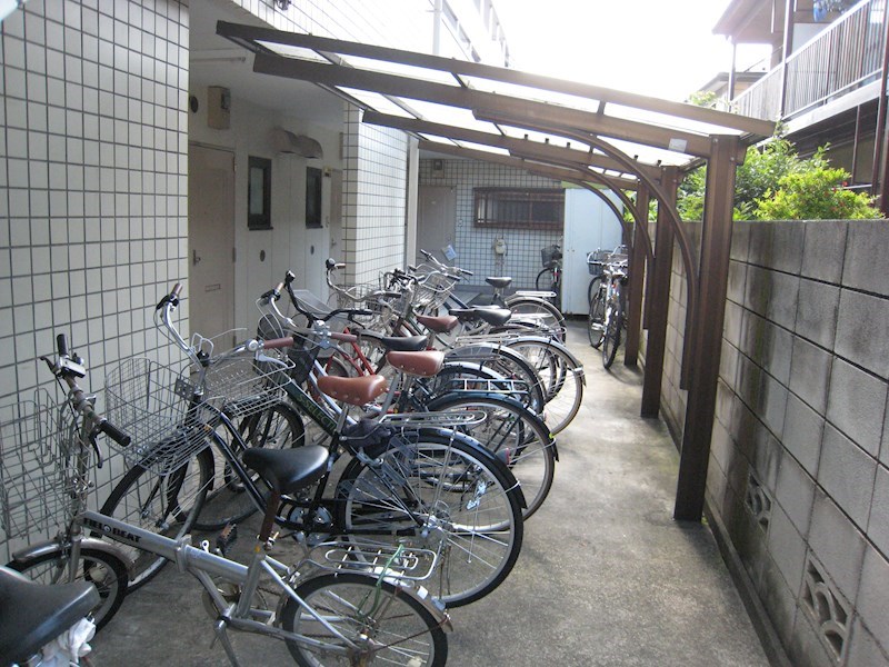ハイム北綾瀬 駐輪場