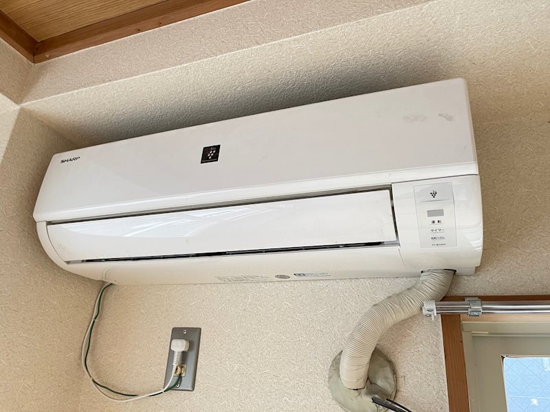 メゾントゥルーワン 和室はエアコン設備です。洋室にもエアコン設置可能。