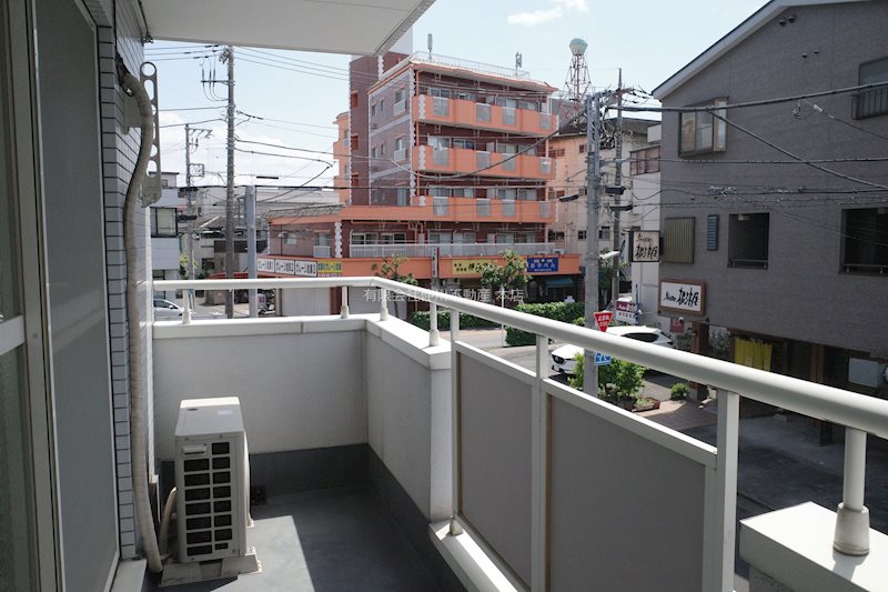 メゾントゥルーワン 南向きで陽当り良好なバルコニー。