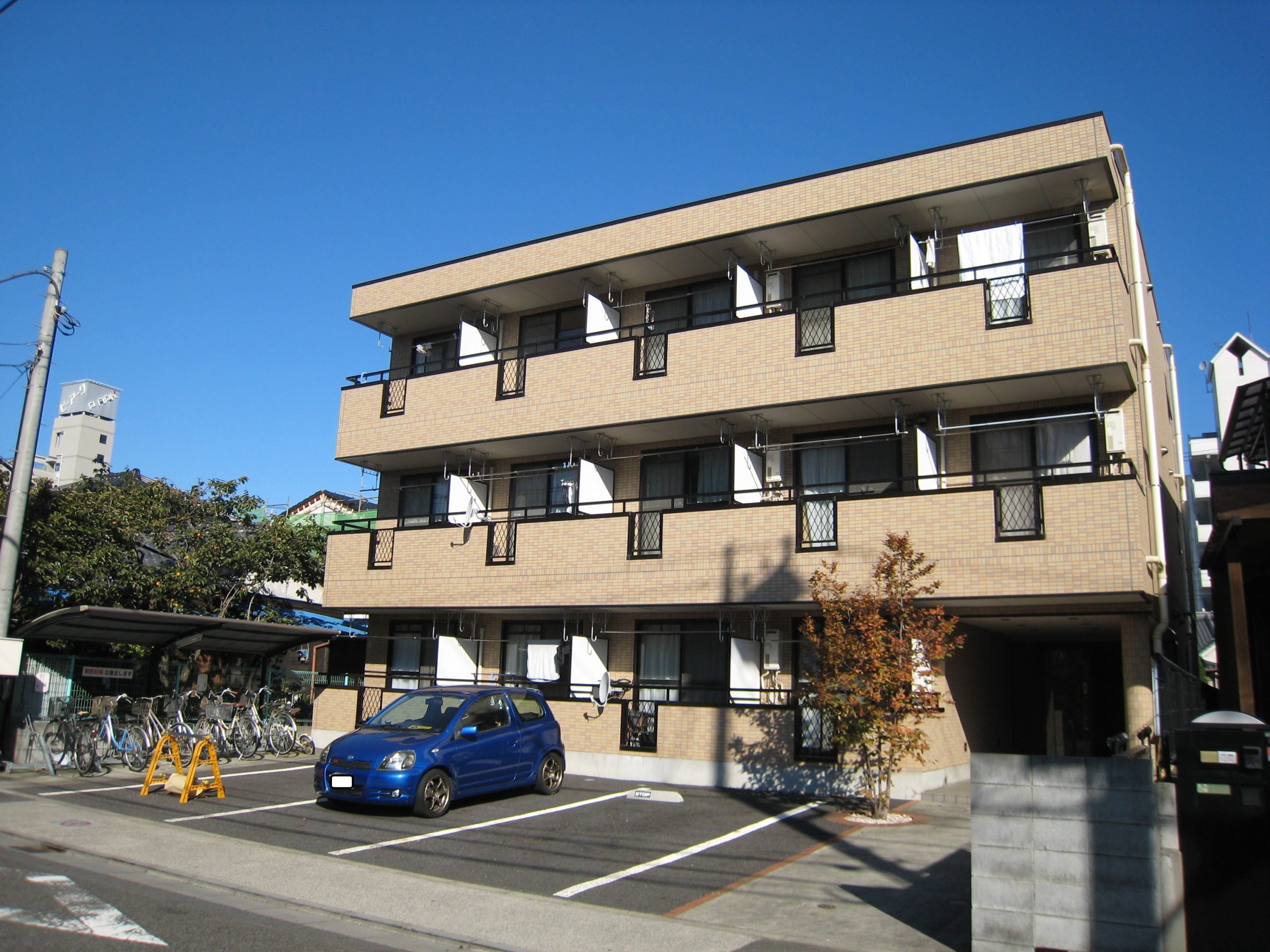 カーザ北綾瀬外観